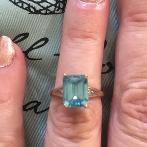 18 k Topaz and Diamond ring